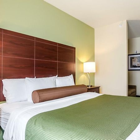Cobblestone Hotel & Suites - マクック エクステリア 写真