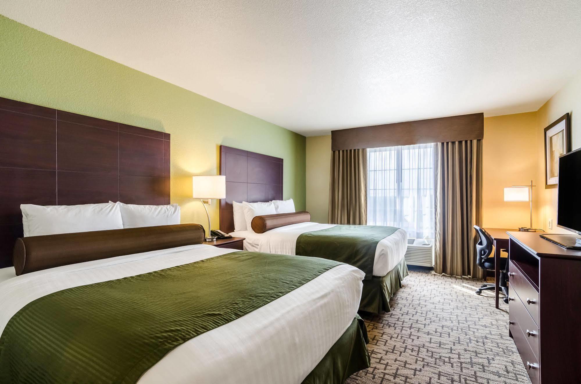 Cobblestone Hotel & Suites - マクック エクステリア 写真