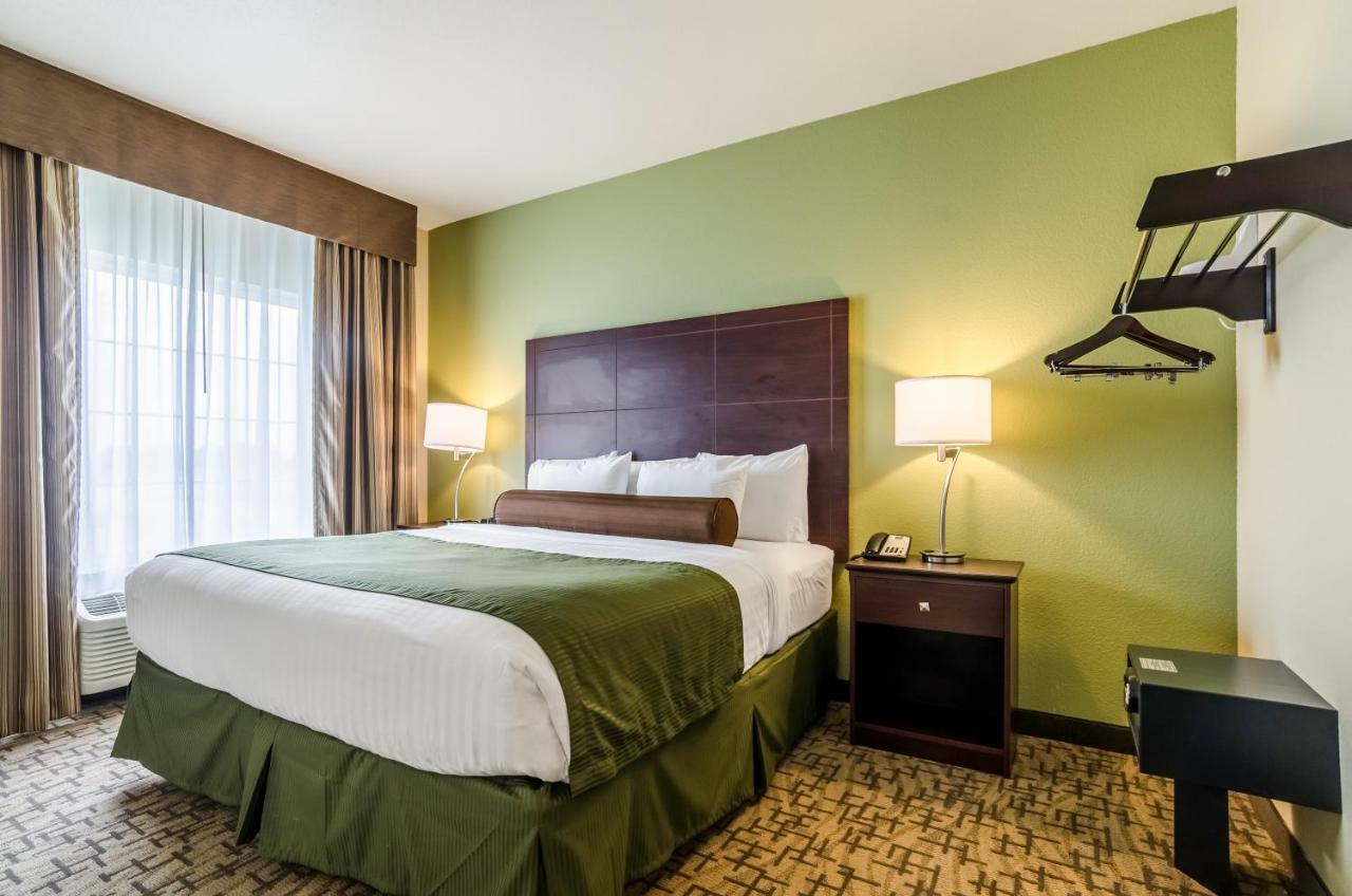 Cobblestone Hotel & Suites - マクック エクステリア 写真