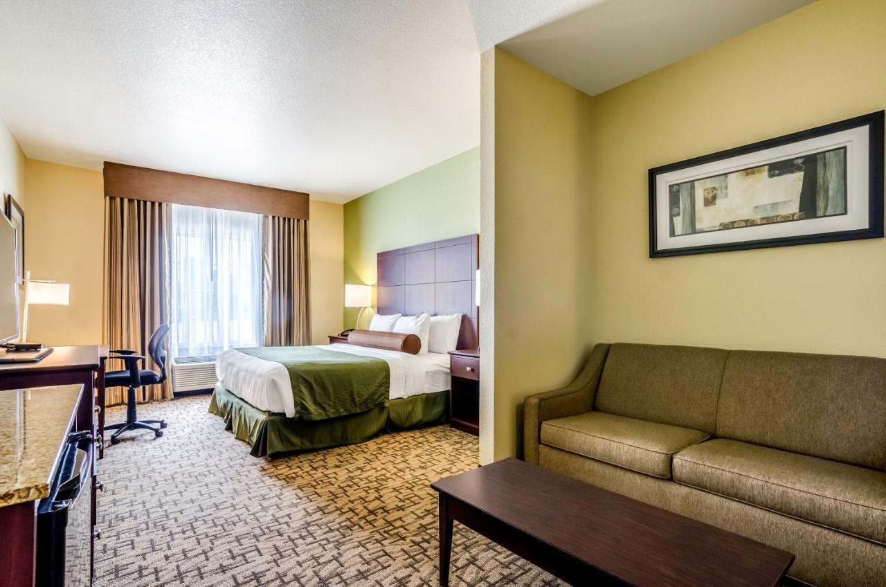 Cobblestone Hotel & Suites - マクック エクステリア 写真